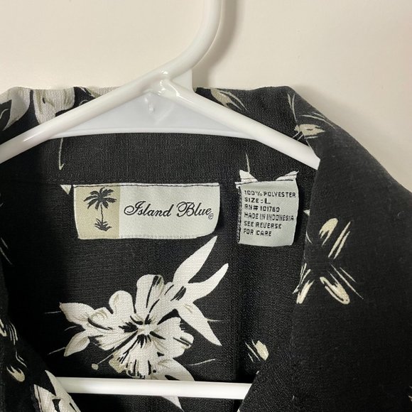 Island Blue Flower Tropical print Short Sleeve Button Up Camp Shirt L - Picture 3 of 3